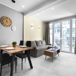 Penthouse Apartments, The Luxury Selanik
